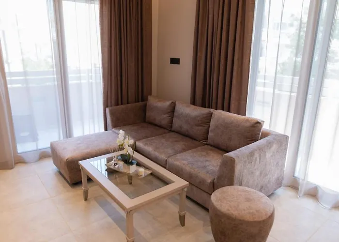 St Paul 25 Urban Apts Apartman *